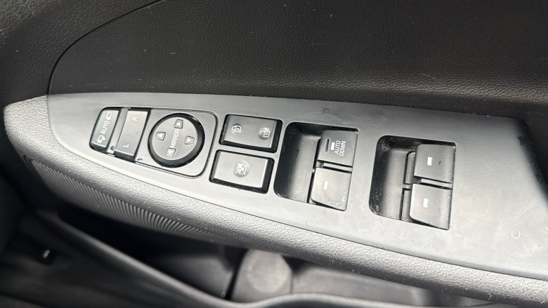 Hyundai Tucson 1.6 GDi S Connect 5dr 2WD Petrol Estate